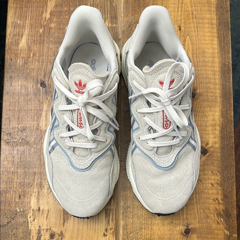 Adidas OZWEEGO sneakers
